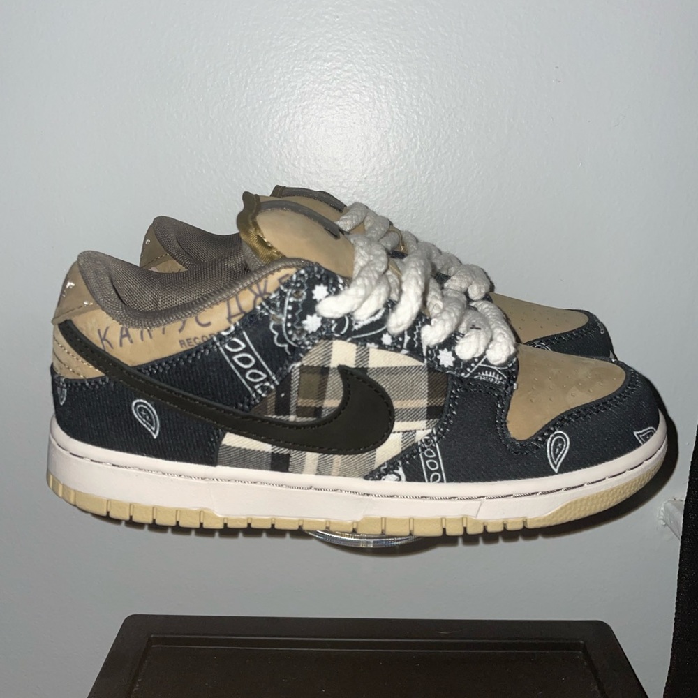 travis scott nike dunk